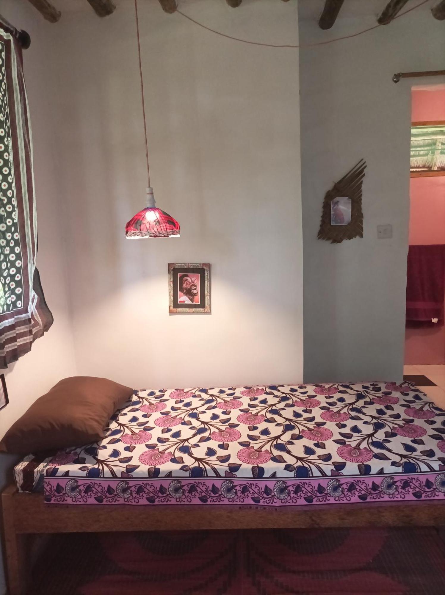 ブウェワウ Mamarasta Bed & Breakfast エクステリア 写真