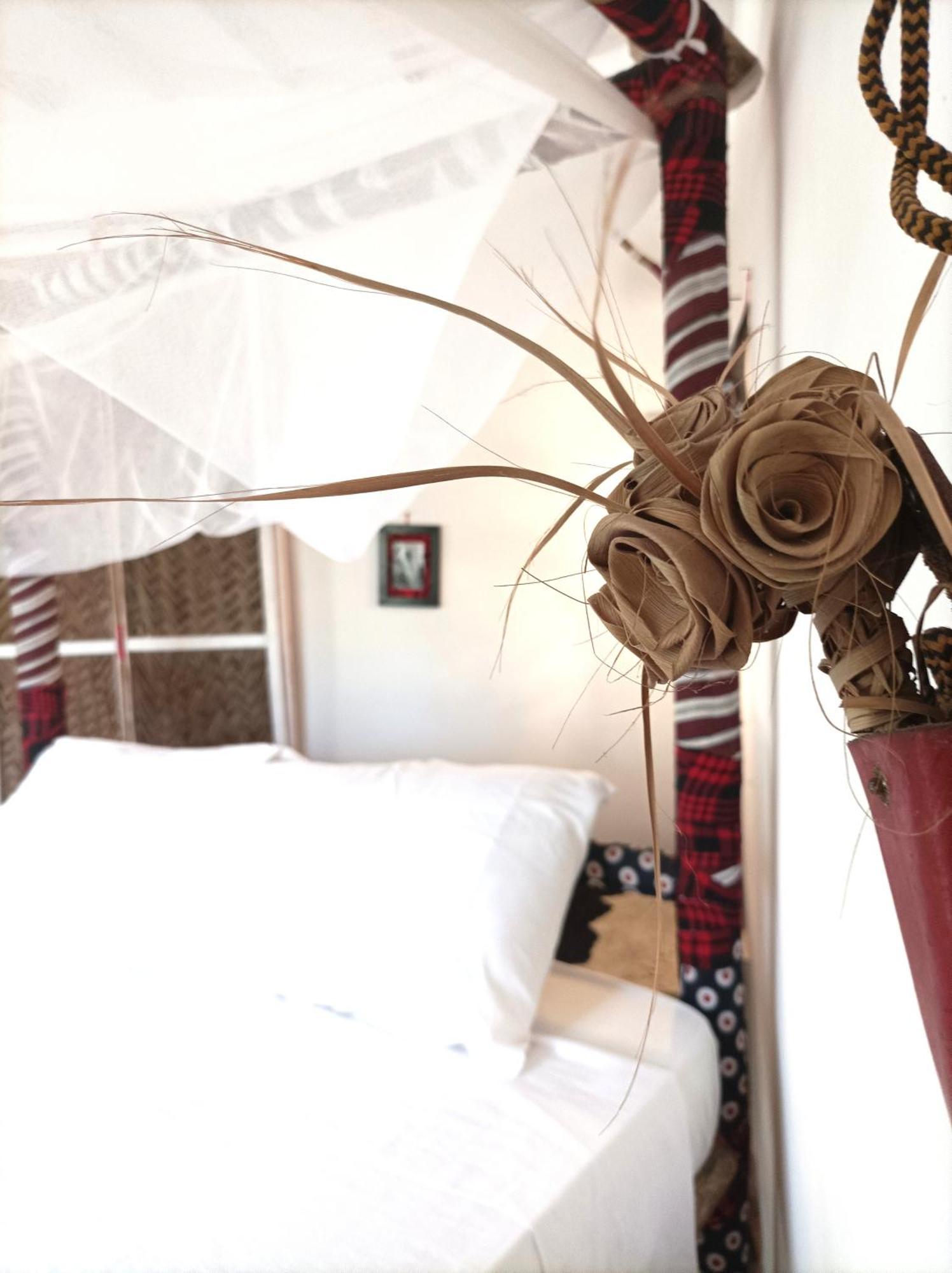 ブウェワウ Mamarasta Bed & Breakfast エクステリア 写真